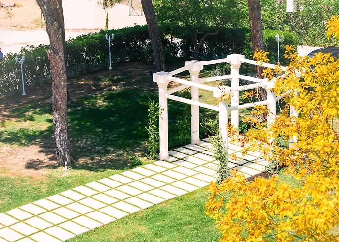 Giardino Dei Principi D'abruzzo Отель 4*